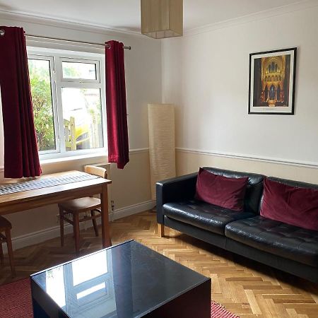 Byways Serviced Apartments Солсбери Экстерьер фото