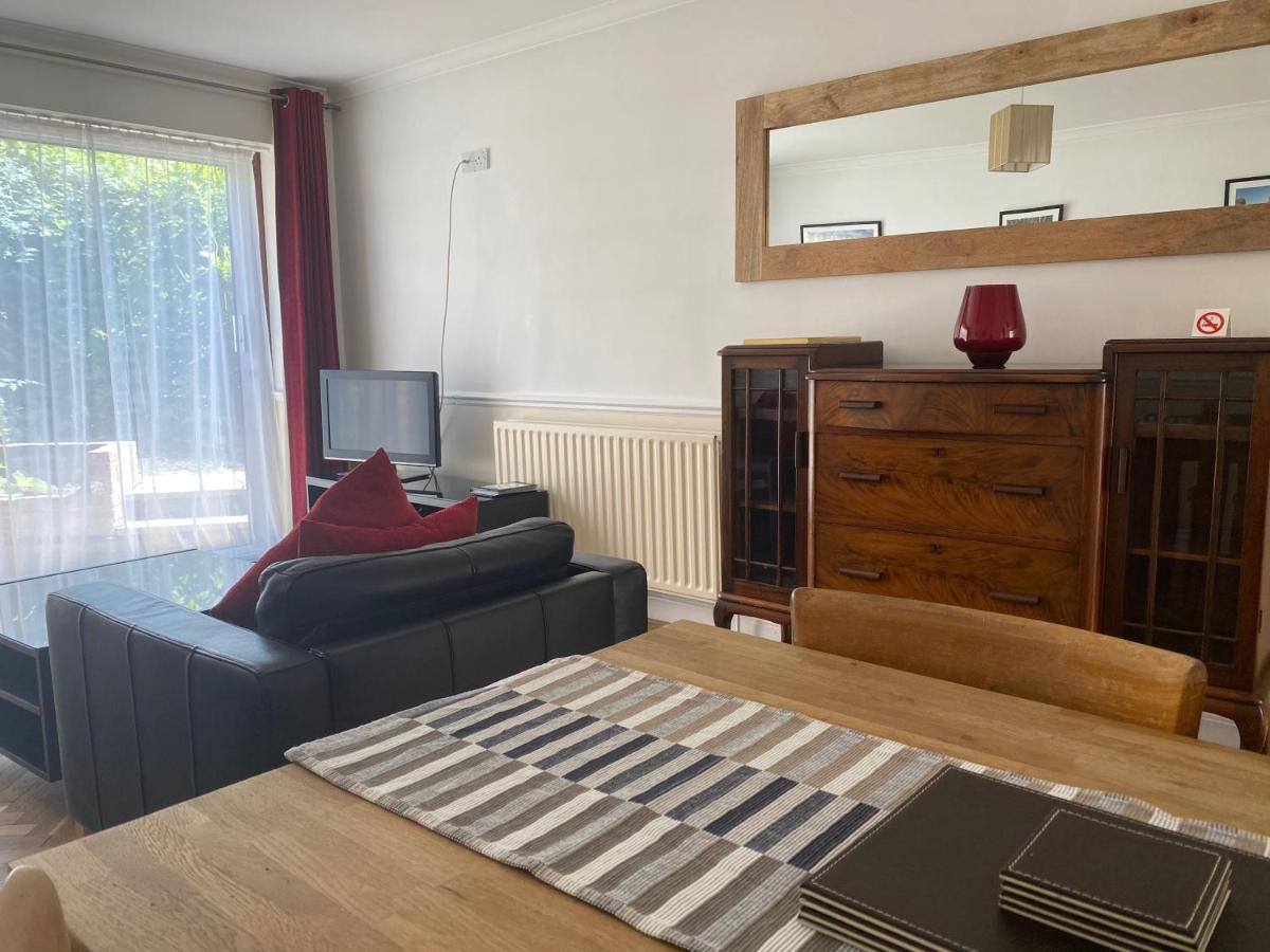 Byways Serviced Apartments Солсбери Экстерьер фото