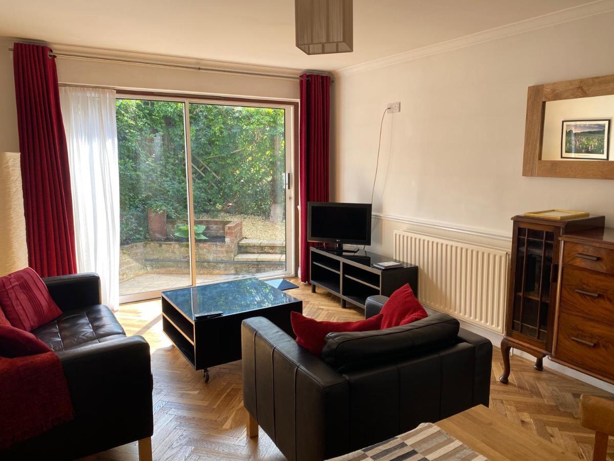 Byways Serviced Apartments Солсбери Экстерьер фото